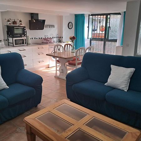 Alojamiento Casa Piano Μαϊρένα δελ Αλχαράφε Εξωτερικό φωτογραφία