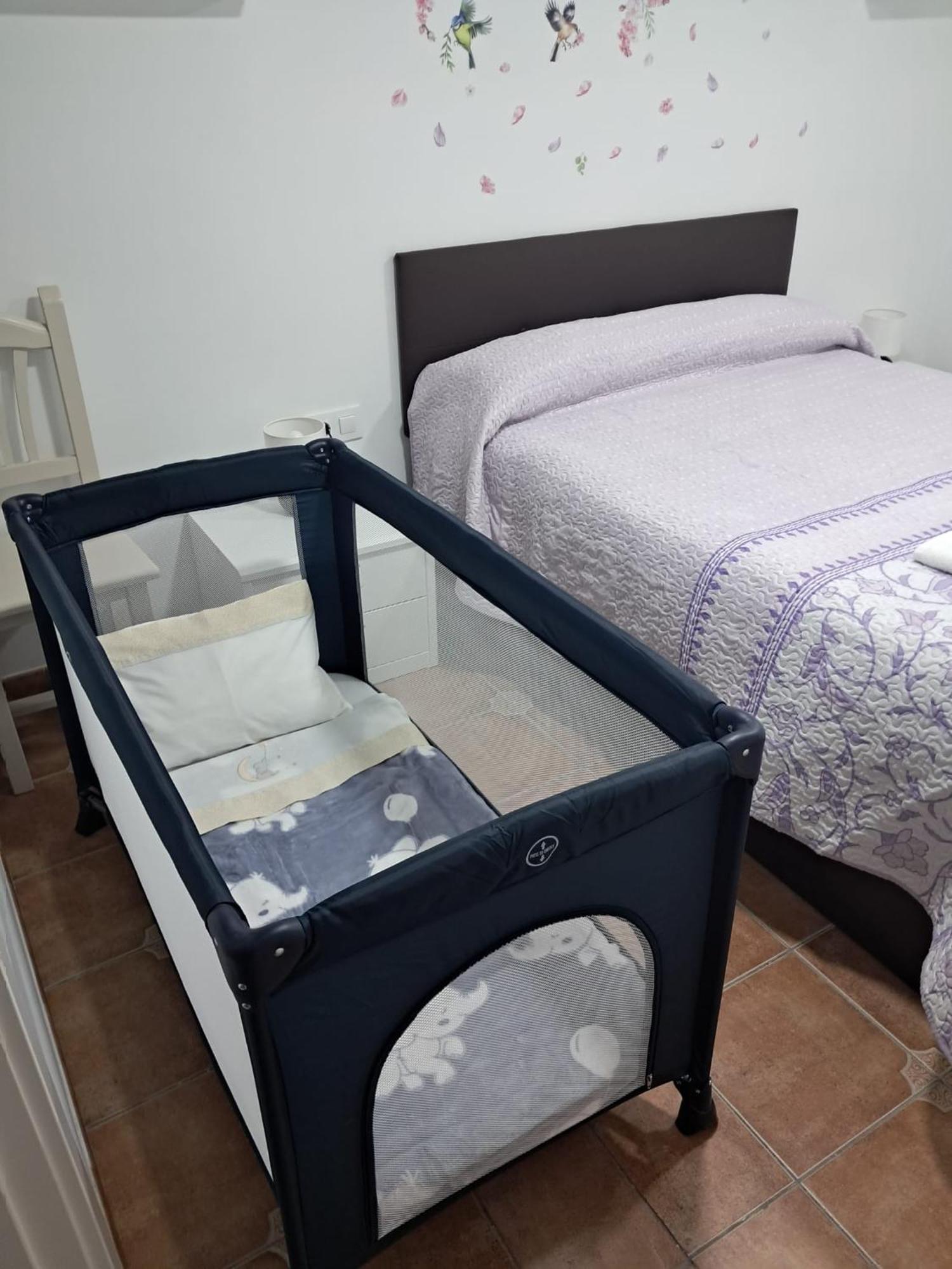 Alojamiento Casa Piano Μαϊρένα δελ Αλχαράφε Εξωτερικό φωτογραφία